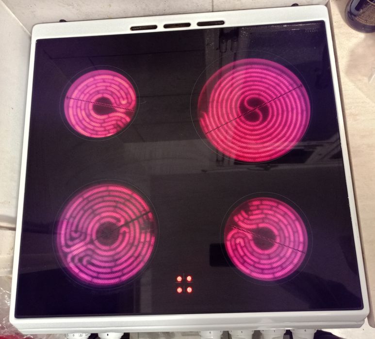 Aragaz electric Whirlpool ACMT 6533/WH