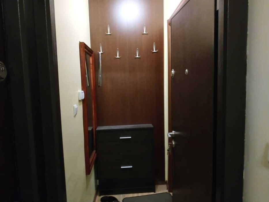 Двустаен обзаведен с подземно паркопмясто