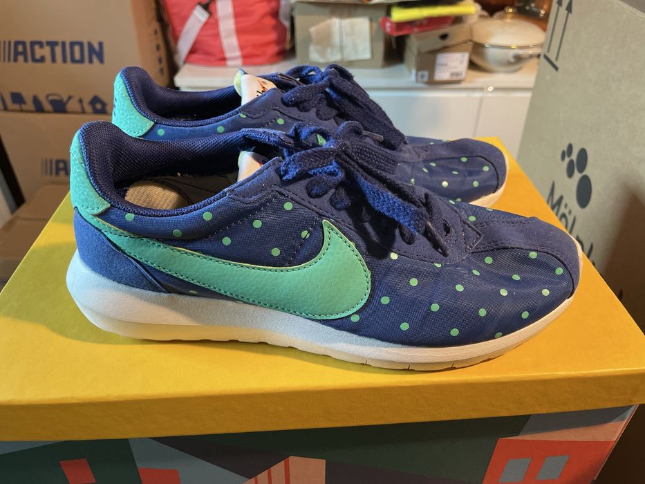 Nike маратонки с точки