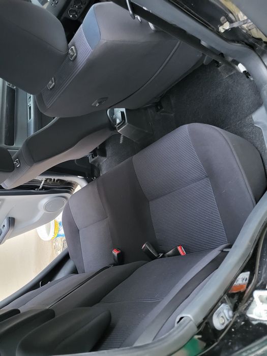 Suzuki swift 4x4 1.3 benzina 162000 km 2008  Încălzire scaune Carlig