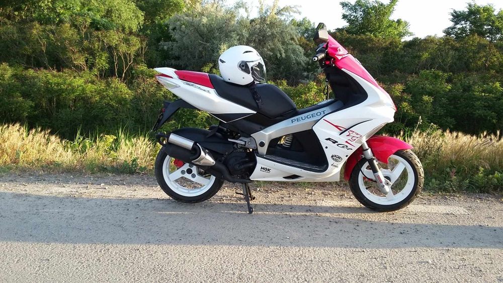 Scuter/moped Peugeot Jet C Tech ,49 cm (cat B)