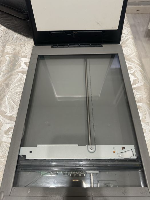 Продам сканер Canon lide25