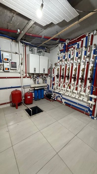 Евродом Домбрабад махаля Угловой, 3.5 соток, 4 уровня, 8 комнат, 5 с/у