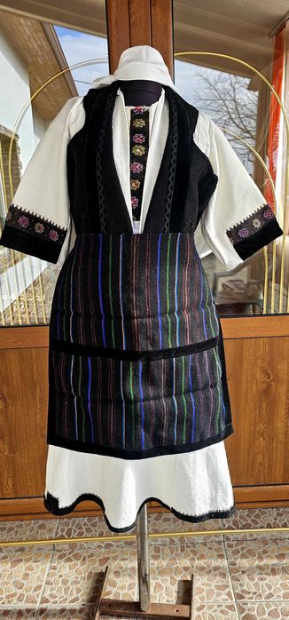 Македонска носия