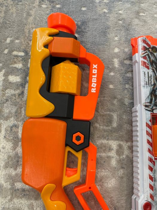 Бластеры оба за 10000 тенге