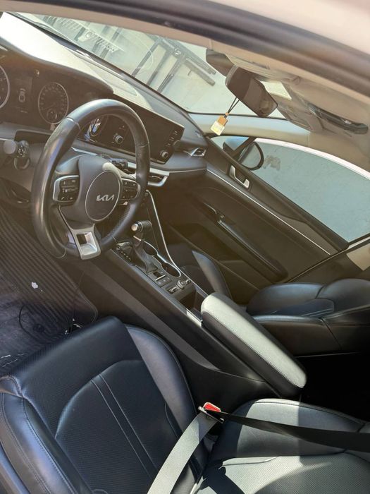 Kia k5 prestige sotiladi