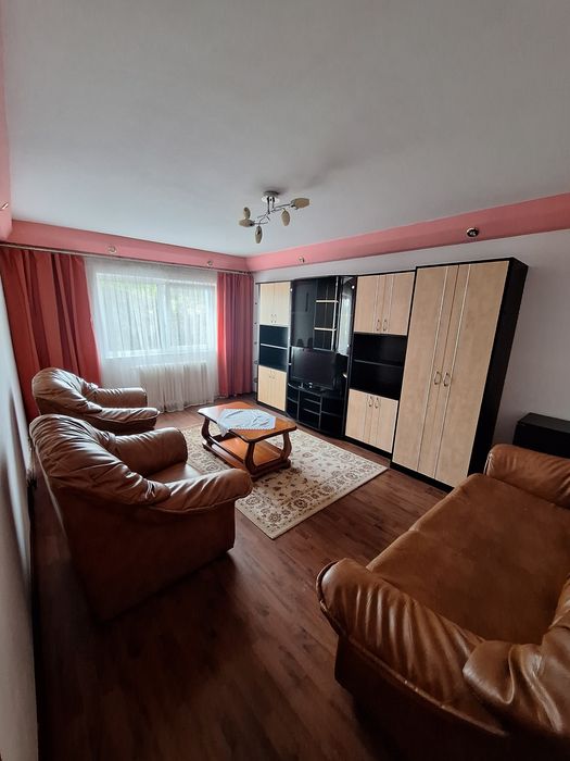 Apartament de închiriat