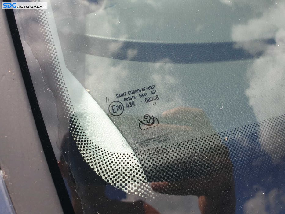 Parbriz Geam Sticla cu Senzor Ploaie Lumina Lumini Volkswagen Passat B7 2010 - 2015 [K9664]