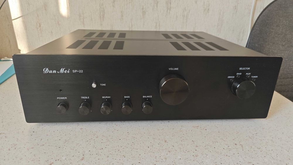 Усилитель Audio в корпусе SP-22