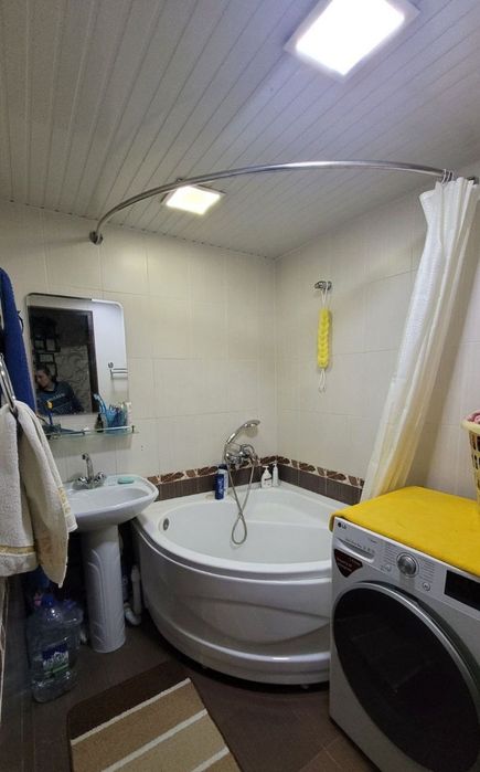 Продаётся на Карасу-1 4ком