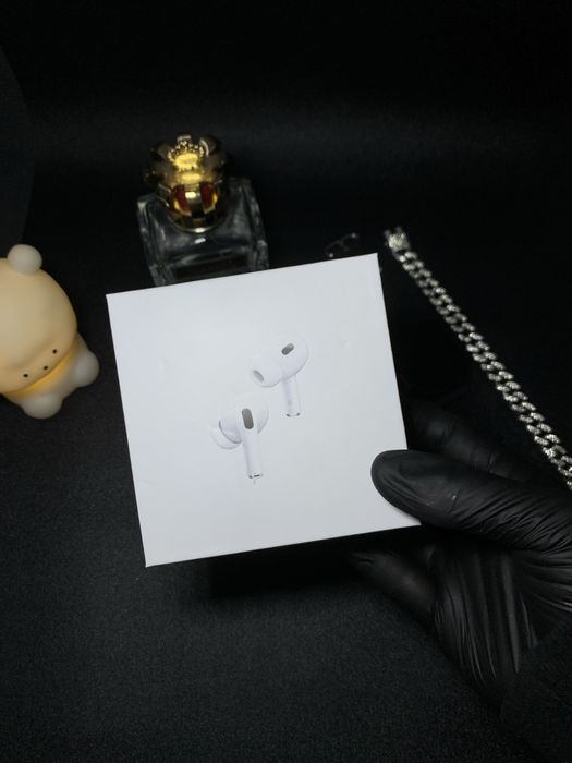 AirPods Pro 2 • Cutie + Cablu