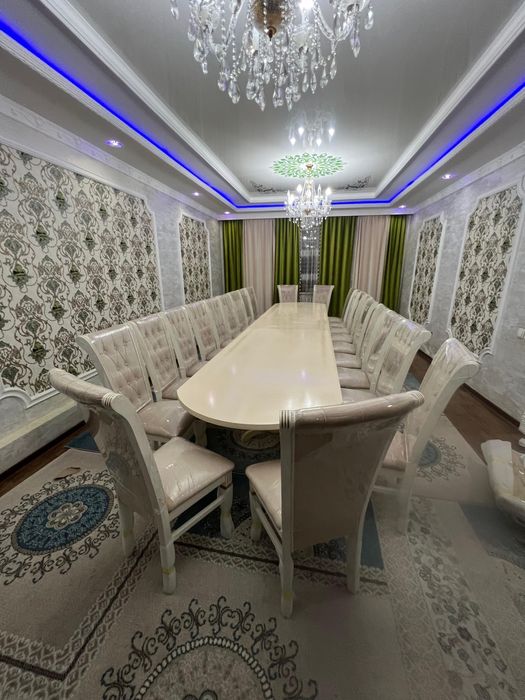 Стол и стулья комплект