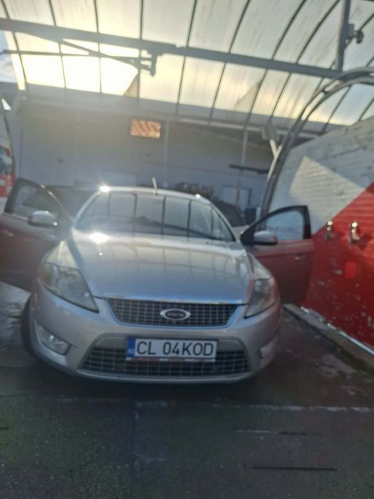 Vând Ford Mondeo urgent