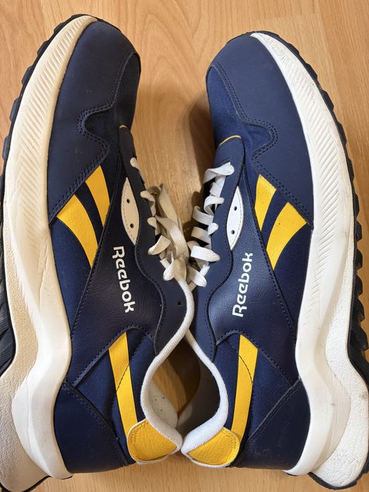 Pantofi sport Reebok,marimea 47