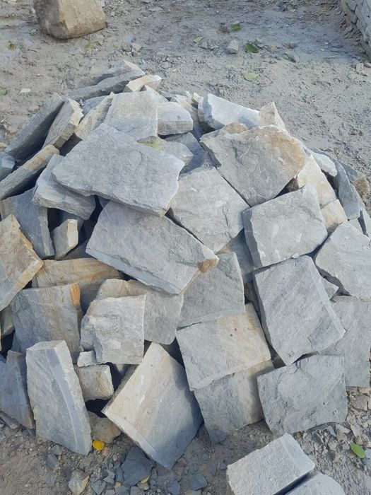 Piatra naturala ornamentala de Slanic pentru placari