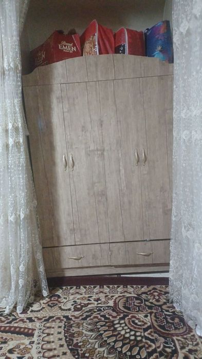 Mebel spalni shkaf deditiski