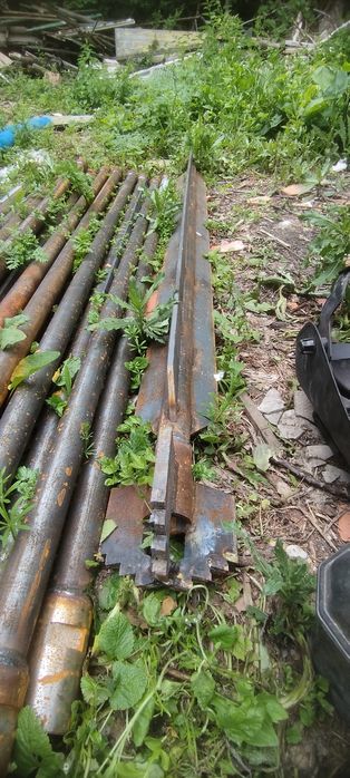 Продавам сондажна машина