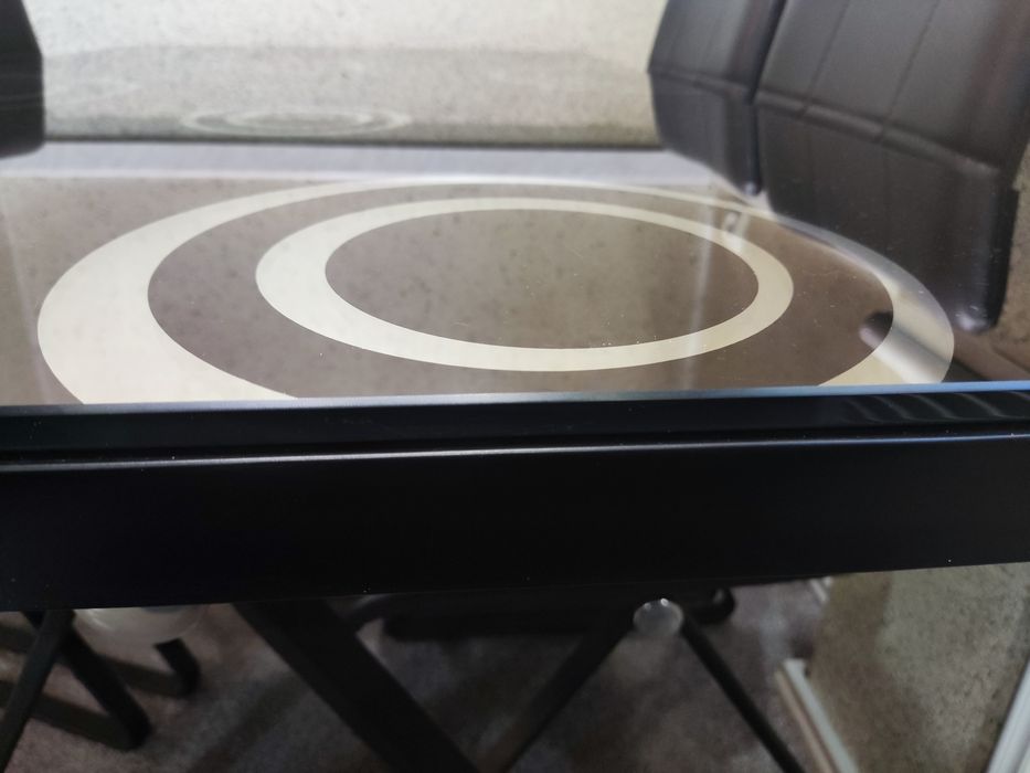 Стол и 4 стула (новый набор)