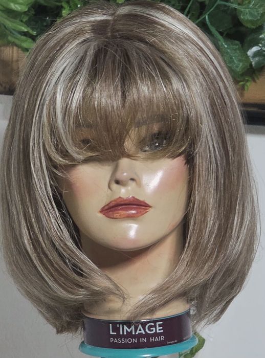 Тупета от естествена коса