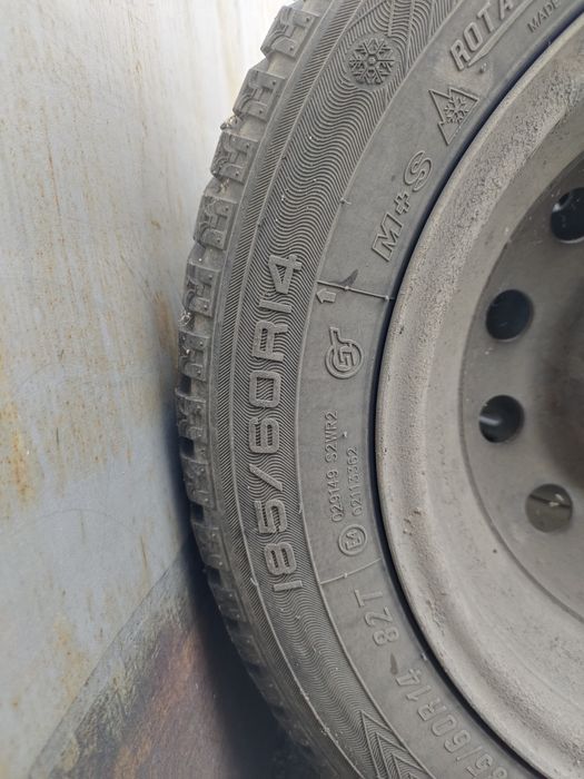 Продам зимнию резину