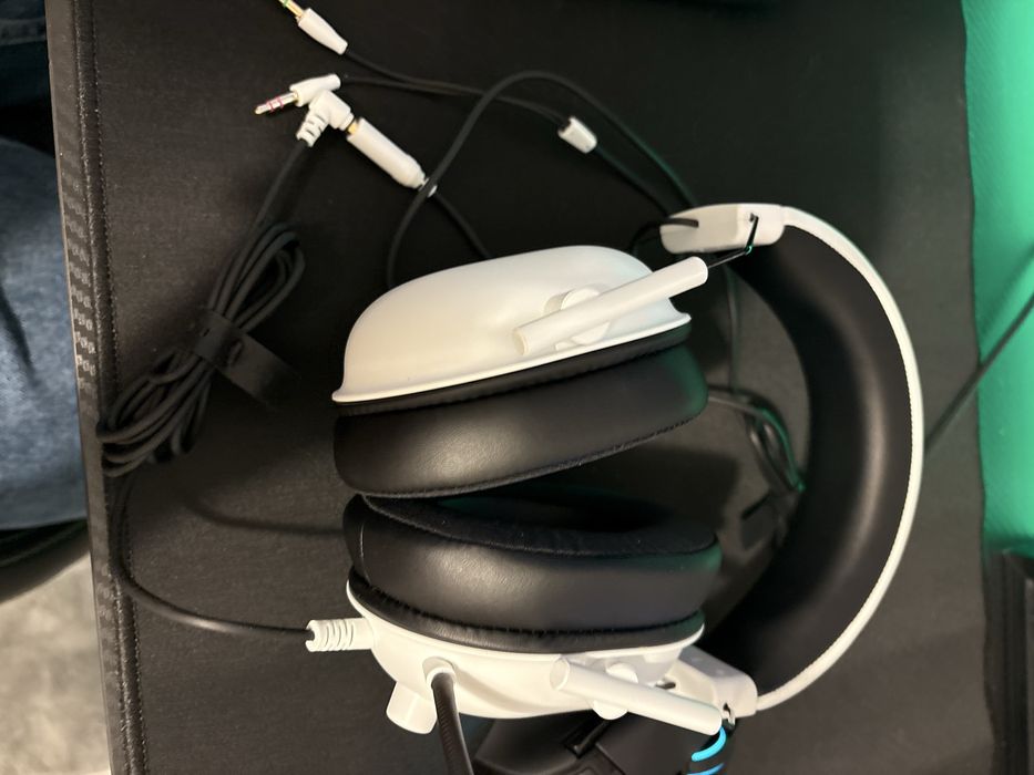 Слушалки с микрофон RAZER BlackShark V2 X Бели