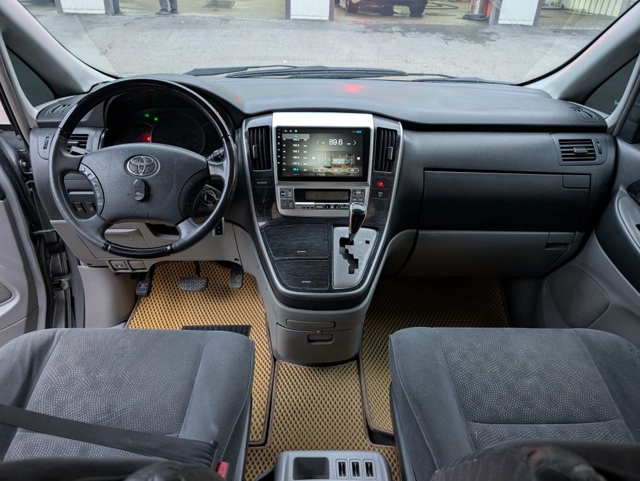 Тойота Альфард Toyota Alphard