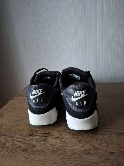 Nike air max 90 маратонки 45 номер.