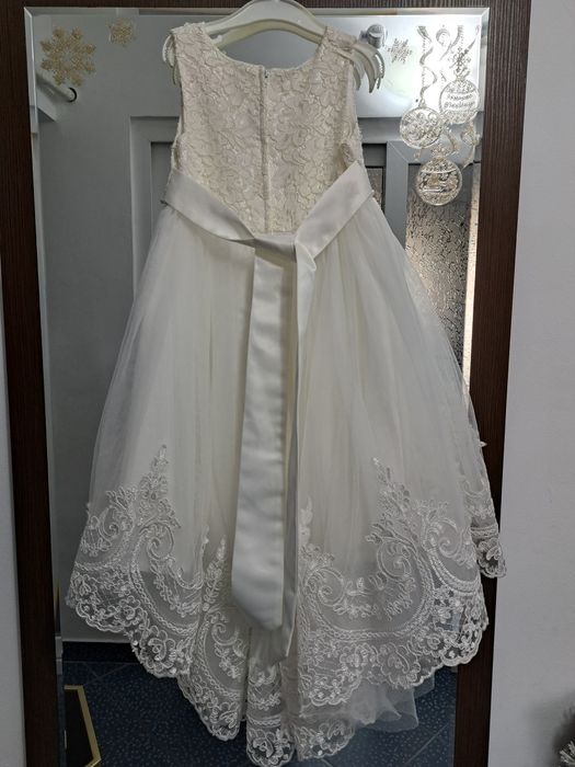 Rochie fetita alba ocazie cu broderie