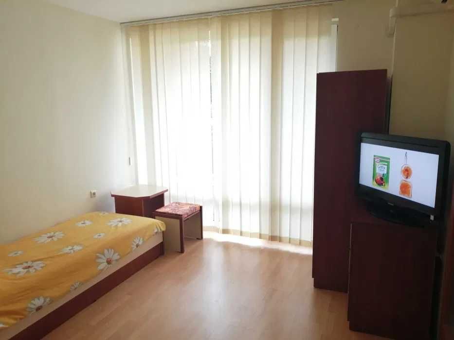 Дава се под наем Ателие в к.к. Слънчев бряг - 42 кв.м за 400 € - Снимка #6