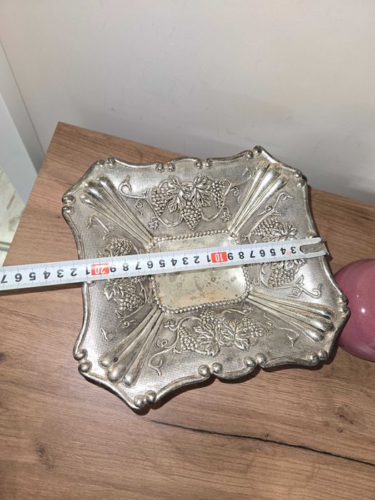 Ваза и поставка за 5 евро