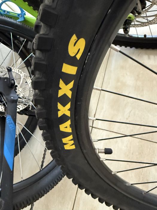 Set roti 27,5 aproape noi