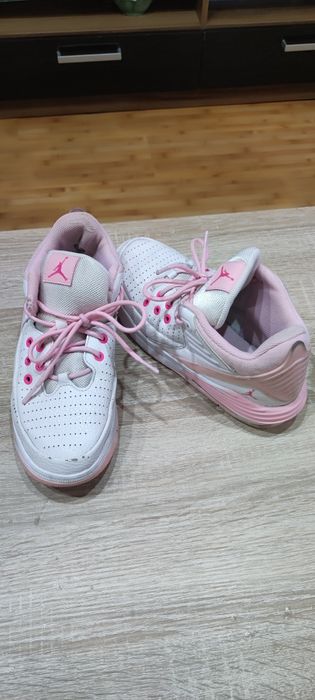 AIR Jordan Aura5, 39
