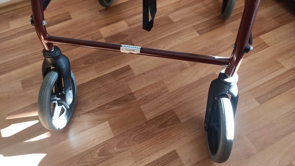 cadru mobil pentru persoane cu dizabilitati