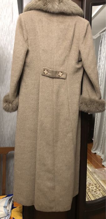 Продам ламу, состояние новое, размер 48-50