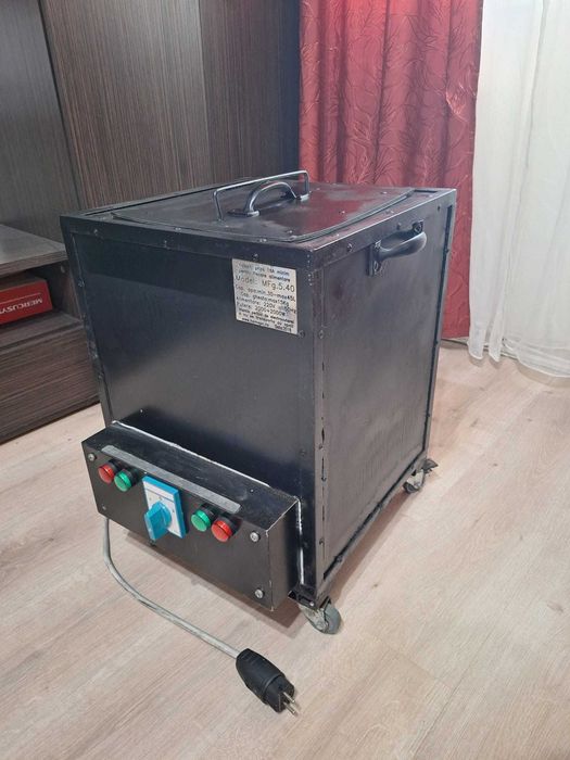 Mașină profesională fum greu MFg 5.40 (gheață carbonică) - 2kW + 2kW, Capacitate Mare