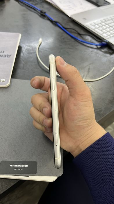 Iphone 11 сос сатылады срочно !!!