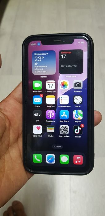 Продам iphone 11 память 128гб