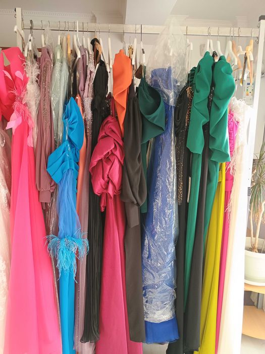 Vând Urgent Salon rochii mireasa și gala