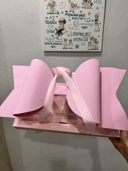 Продам подарочную коробку