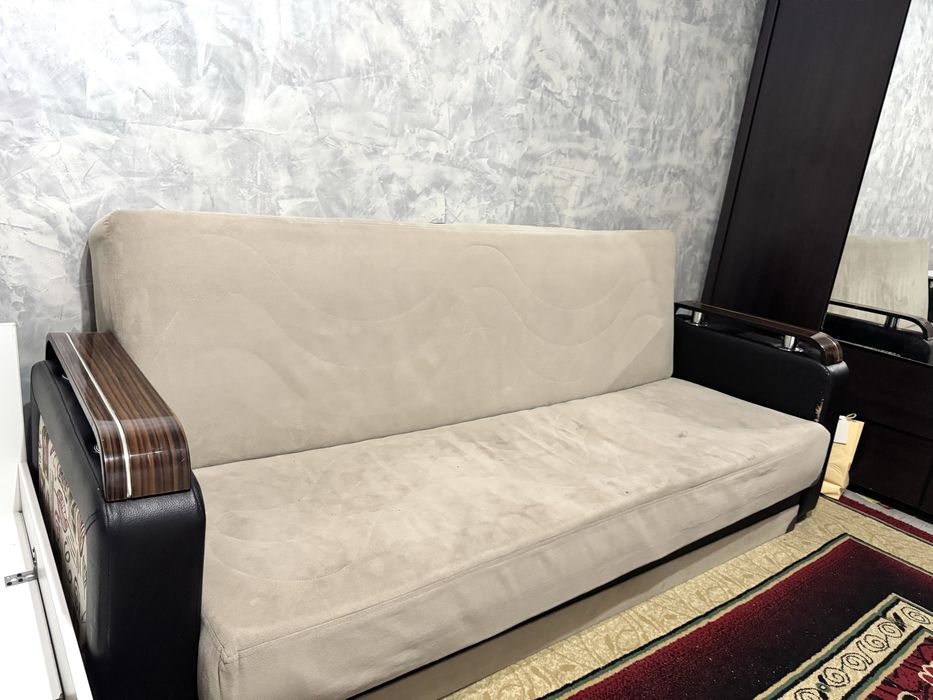 Диван и кресла в хорошем состоянии