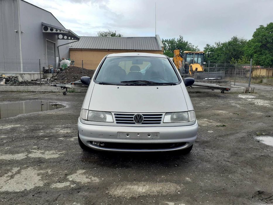 VW Sharan 2.0i