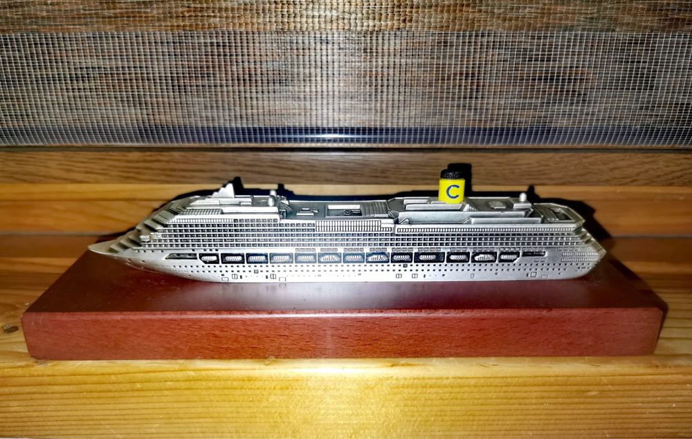 Фигура бронз играч на голф скулптура бронз дърво зелен плюш колекция