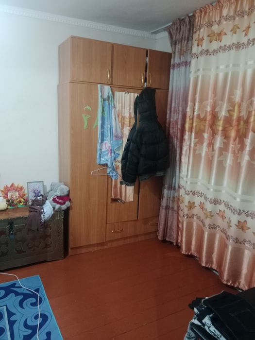 Продам шифоньер в хорошем состояния
