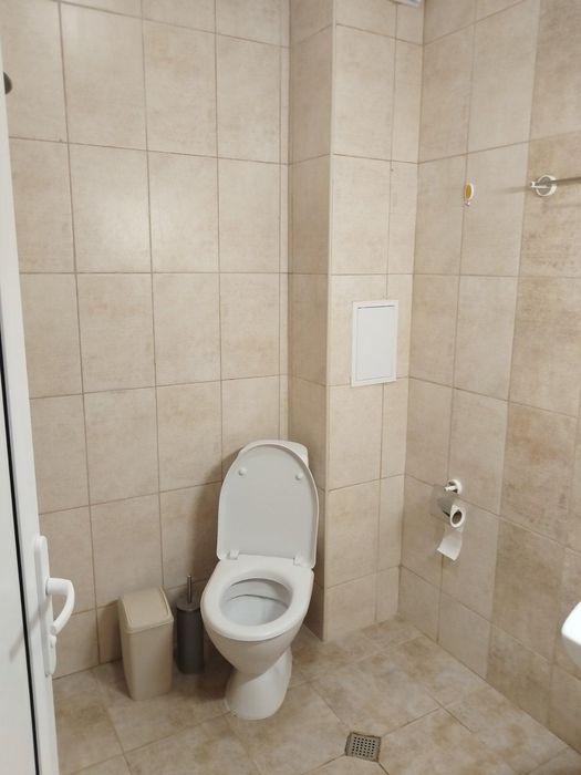 Дава се под наем Тристаен апартамент в Пловдив, Остромила - 120 кв.м за 375 € - Снимка #10