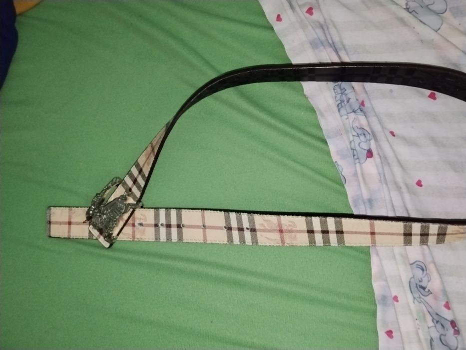 Curea Burberry vintage