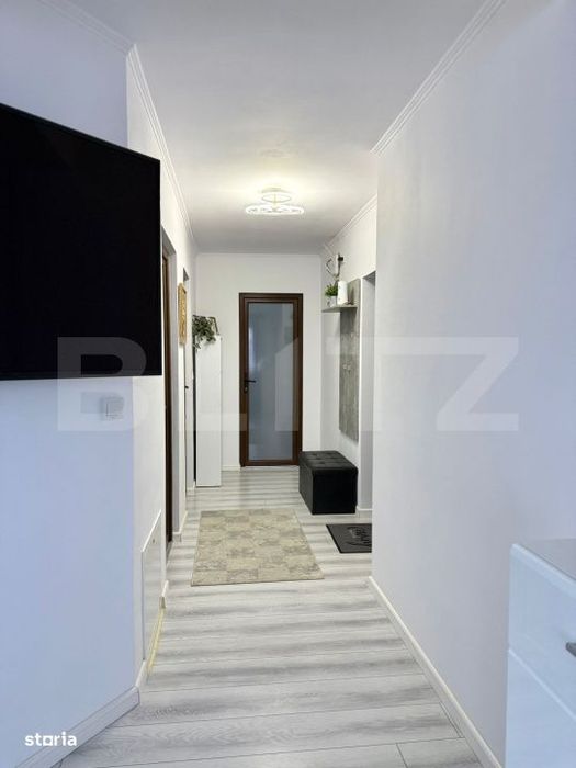 Apartament 3 camere, decomandat, curte 90 mp si 2 terase - Zona Lidl