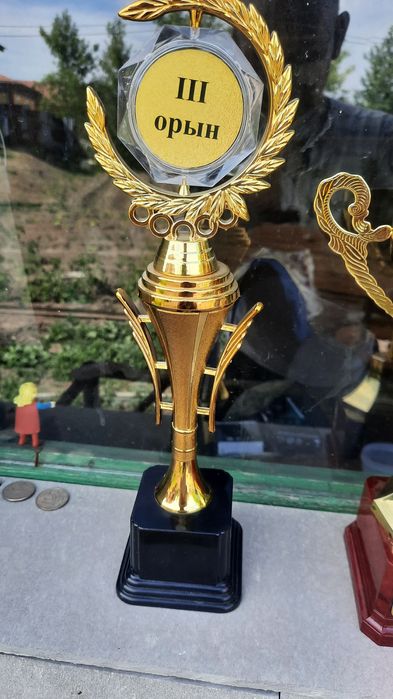 Продам кубки для награждения