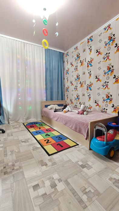 Продам 4х комнатную квартиру