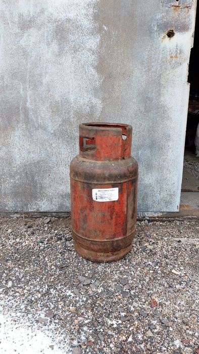 Продаю газовый баллон 27л.