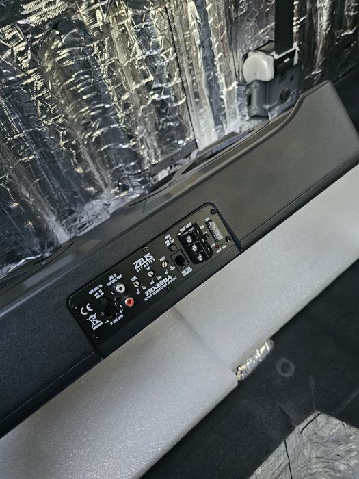 De vanzare  Subwoofer dual auto Hifonics ZRX220A - 600W